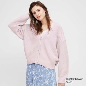UNIQLO Knit Cardigan 🪻